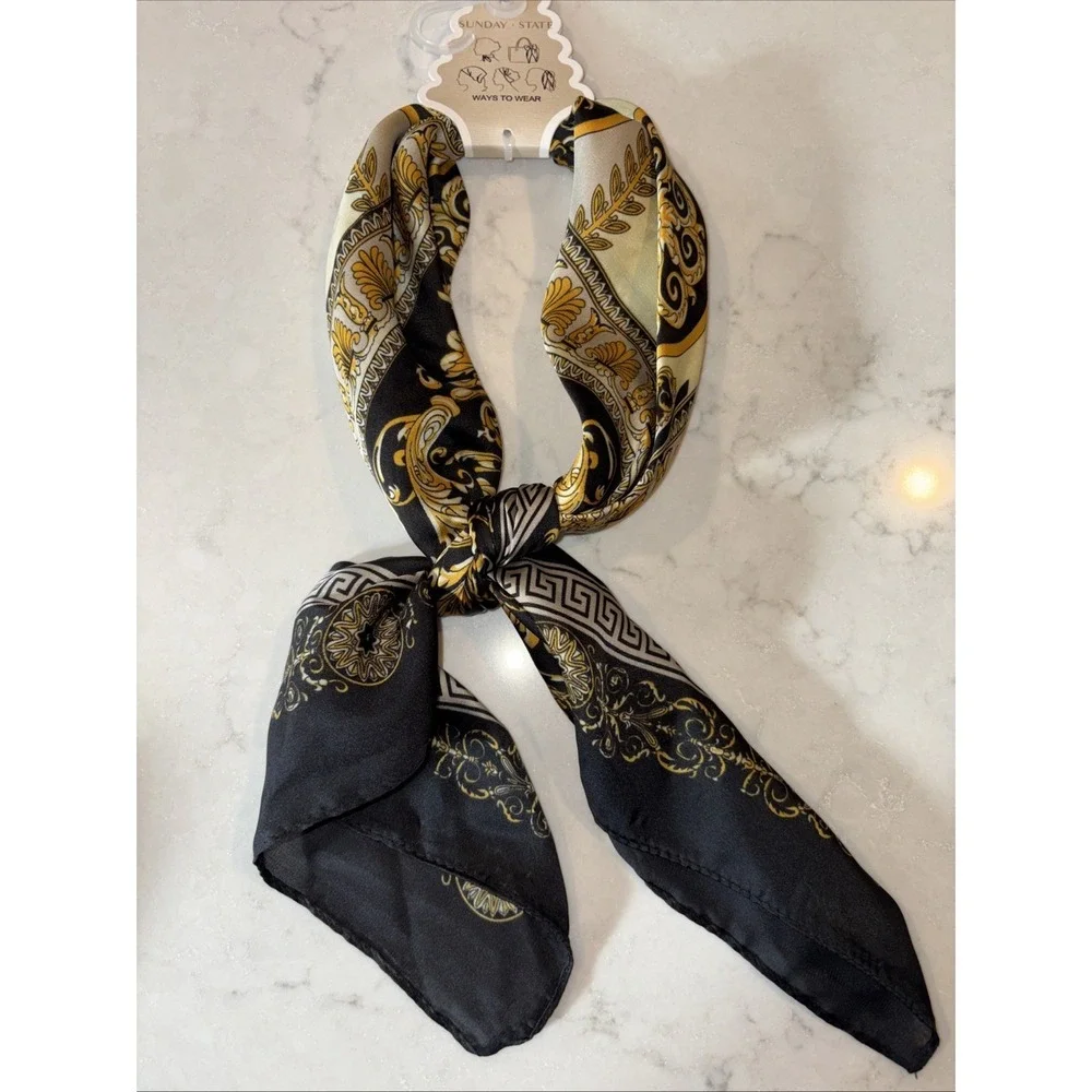SUNDAY STATE Women's‎ Scarf Square Silk Like Poly Neckerchief Bag Bandana 27